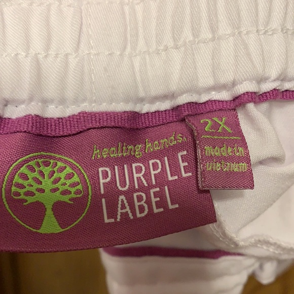 White scrub set - Picture 5 of 5